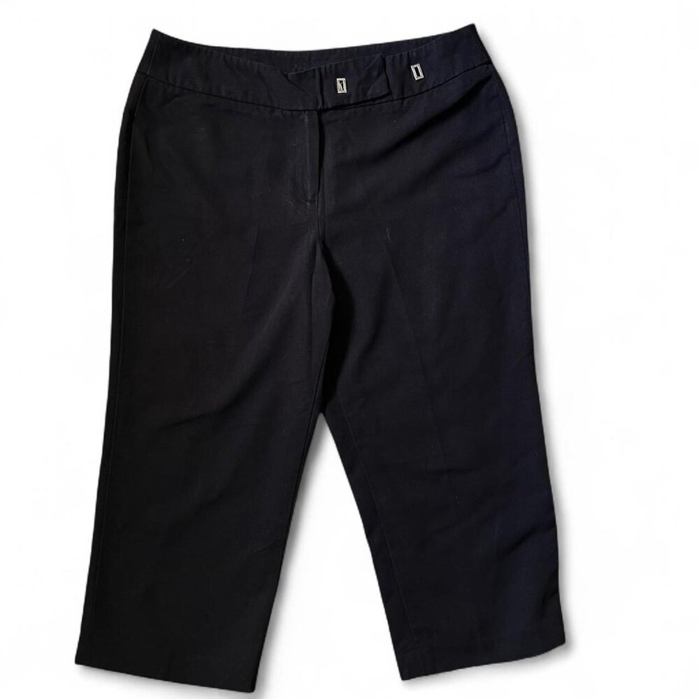 Black Larry Levine capri pants with silver hardware Size 12 #office